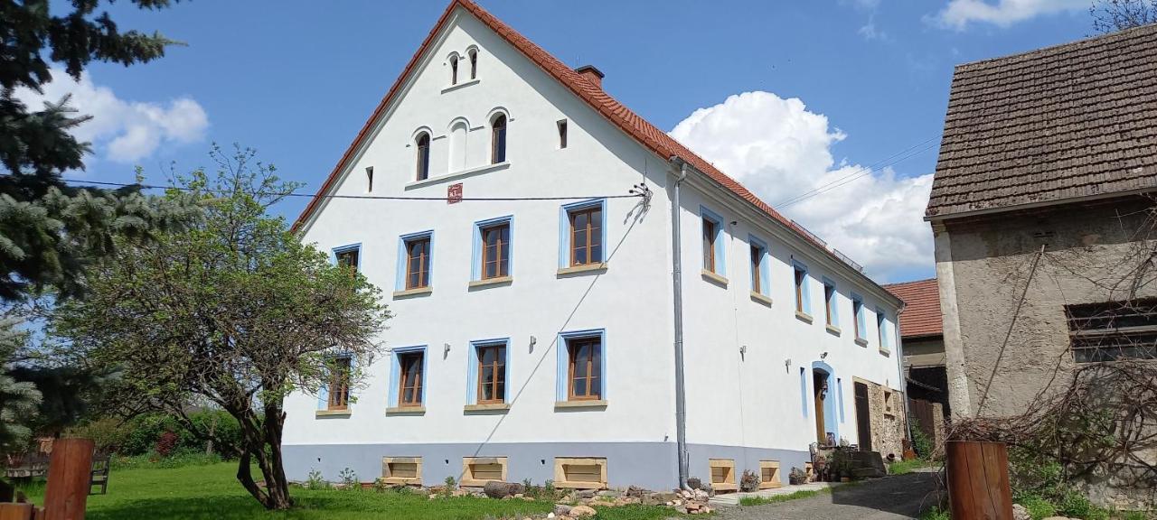 Biala Kalina Kaczawy Hotel Świerzawa Buitenkant foto